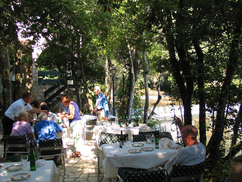 Holiday Home Urlovic Gruda Kamer foto